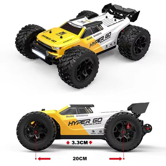 Entre le pilotage de la Hyper Go 14207 14208 14209, une voiture rc tout terrain performante conçue pour les amateurs de vitesse.